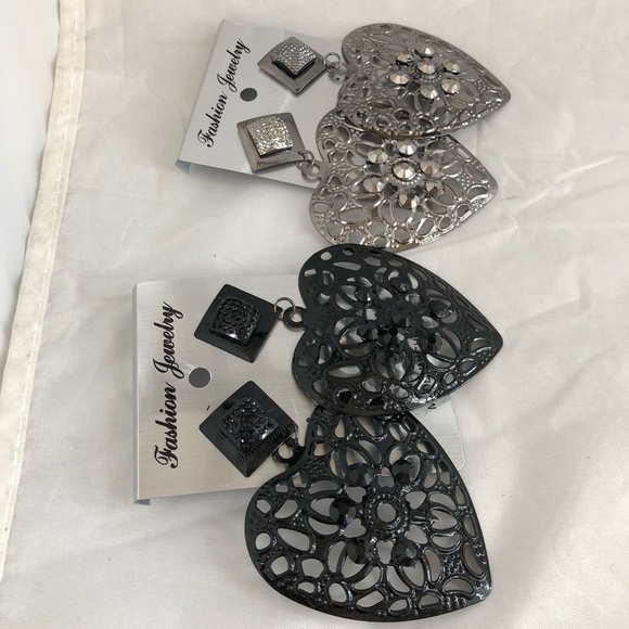 Filigree Dangle Heart Fashion Earrings - Picture 4 of 7